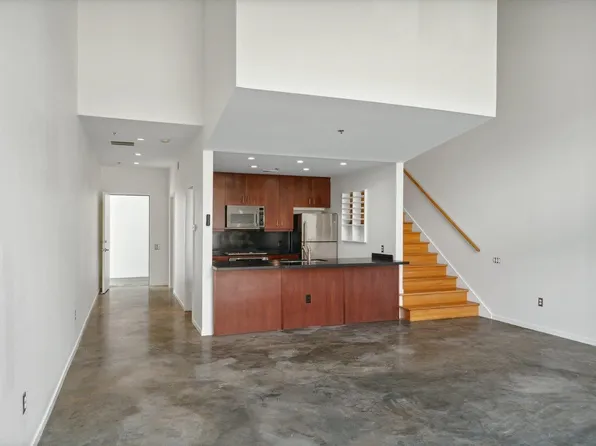 415 S Front St APT 103, Memphis, TN 38103