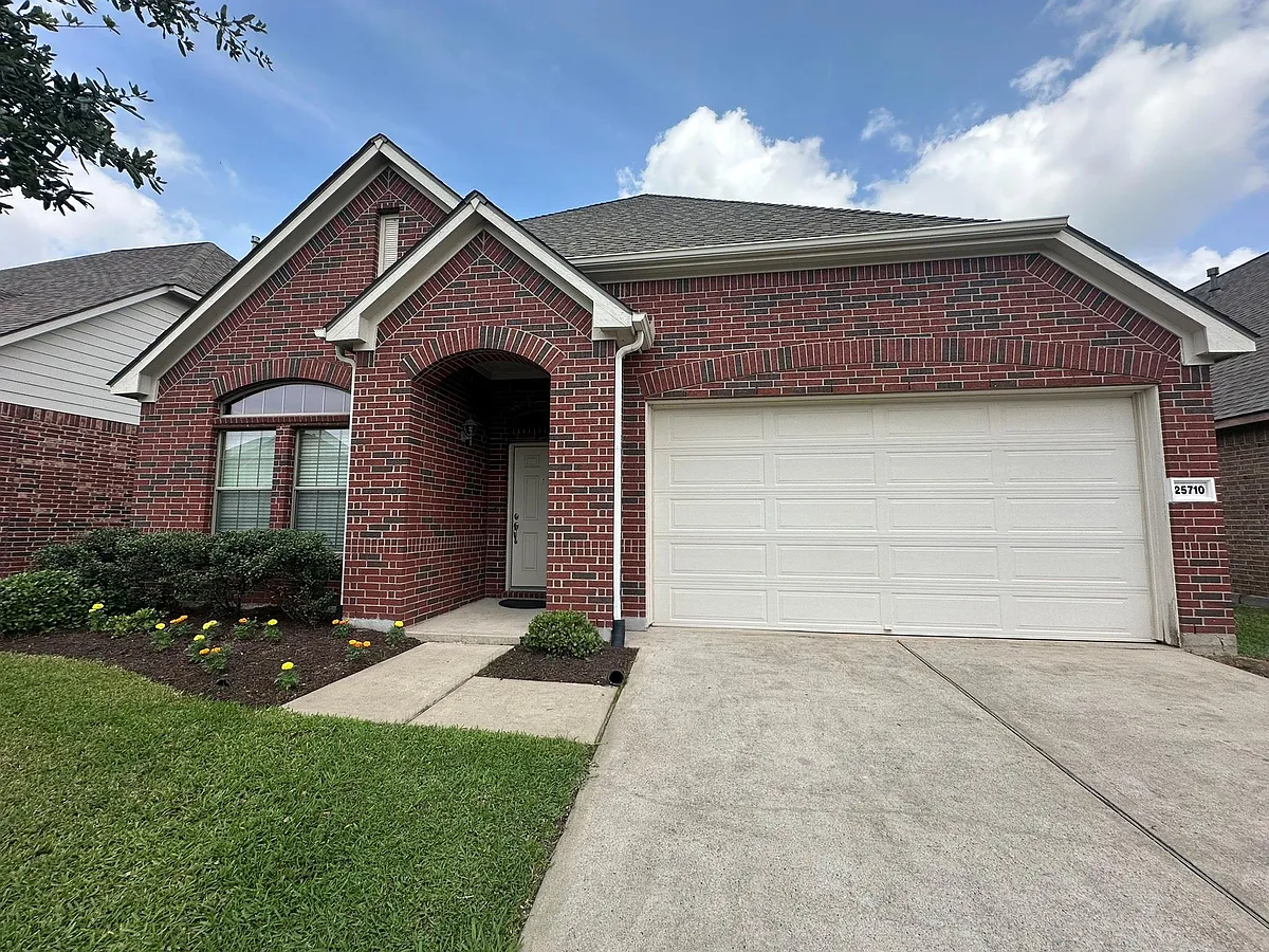Building Photo - 25710 Westbourne Dr