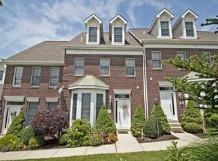 2366 Hilltop Rd, Presto, PA 15142