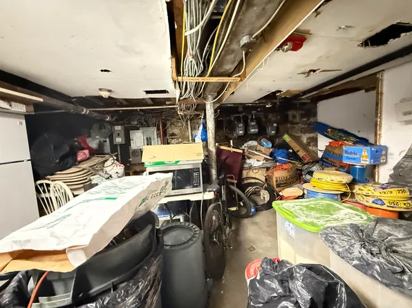 1309 Summit Avenue image 12 of 31