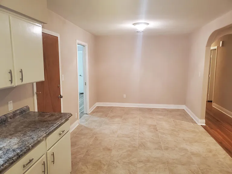 2313 Haine Dr — Photo 14