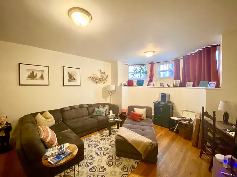 525 Beacon St #0 — Photo 6