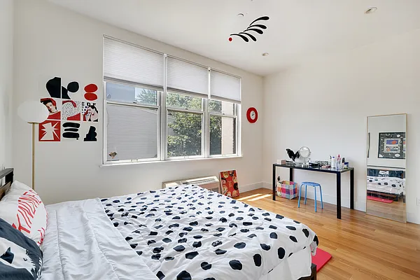 Rented by Oxford Property Group | media 17