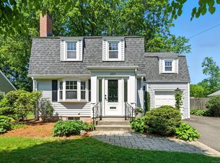 285 Auburn Rd, West Hartford, CT 06119