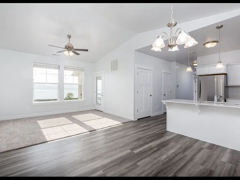 527 N 360 W #527 — Photo 12