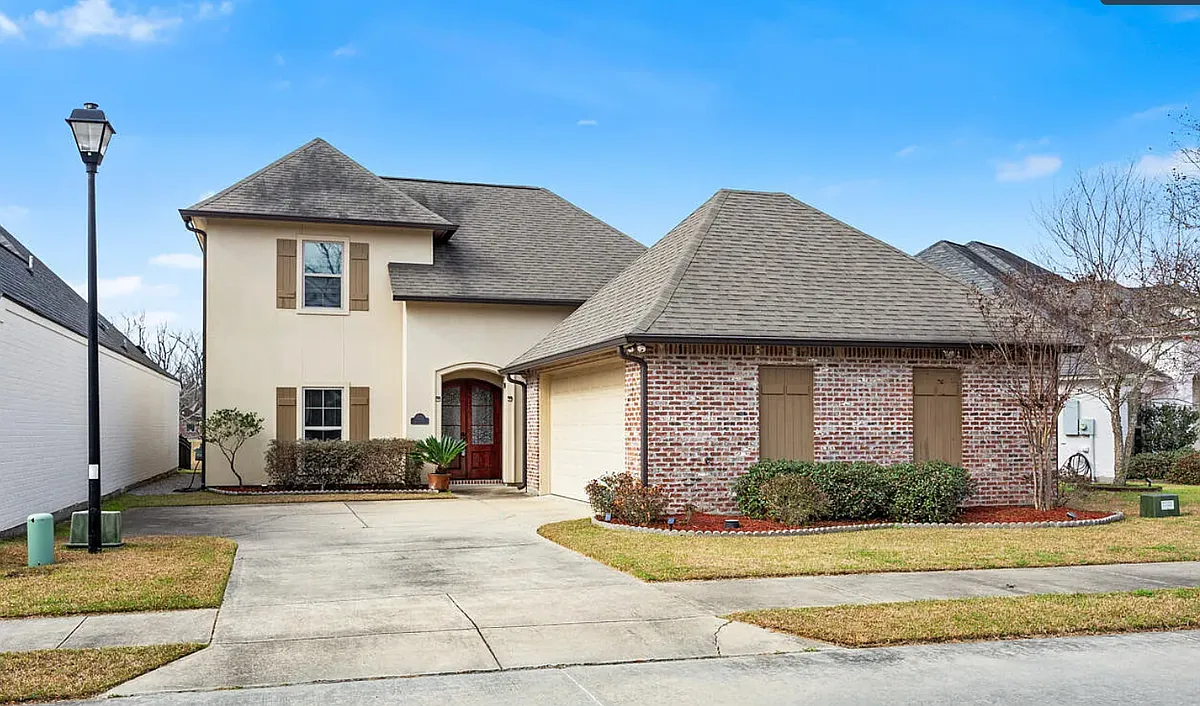 Building Photo - 8272 Valencia Ct