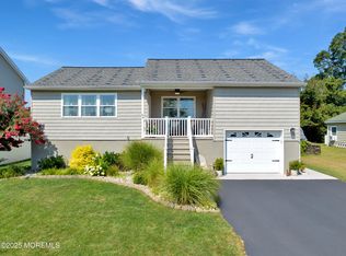 84 Holly Hill Dr, Toms River, NJ 08753