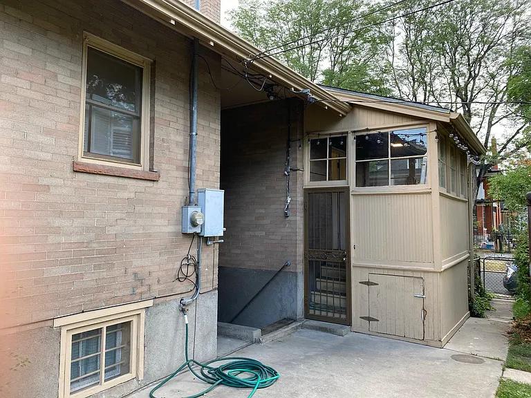 3860 N Clay St — Photo 12