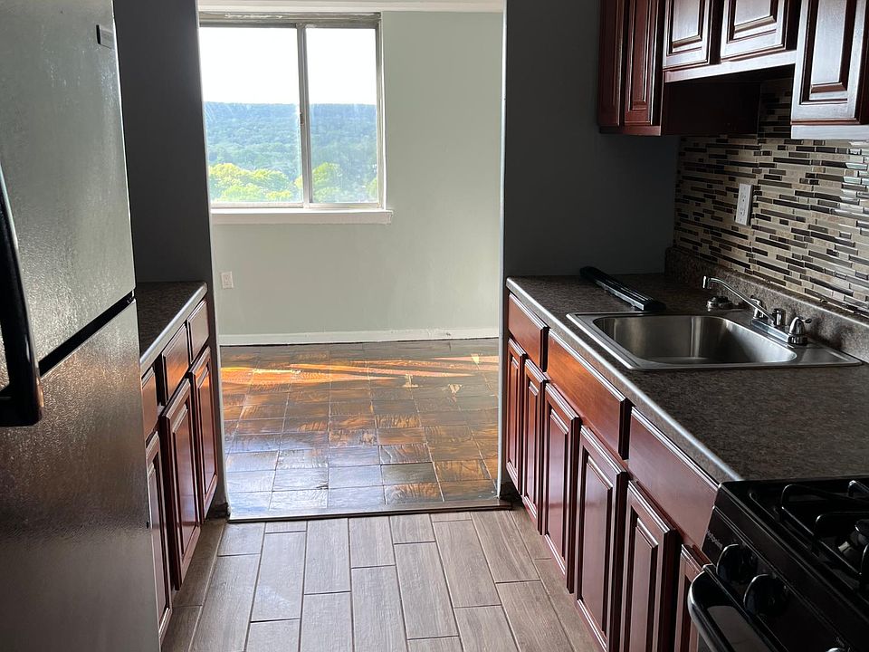 1st image of 277 Prospect St #16G