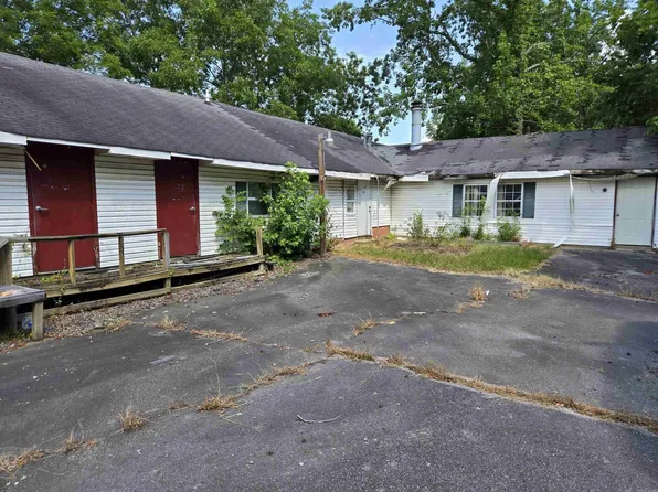 6707 Sulphur Springs Rd, Pine Bluff, AR 71603