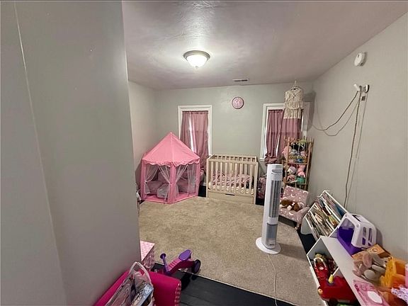 5th image of 1800 Kenneth Ave #A