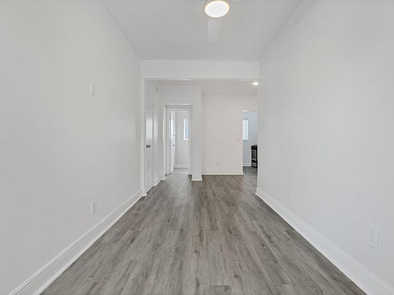 3rd image of 7315 Carlyle Ave Unit 14-7315C-1