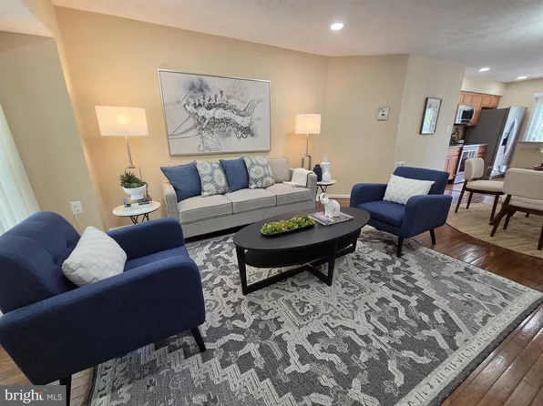 50 Scarlet Sage Ct, Burtonsville, MD 20866