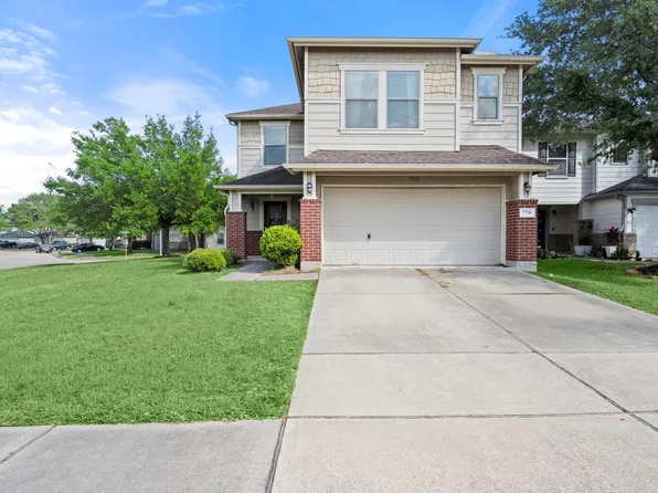 7718 Balsam Crossing Ln, Cypress, TX 77433