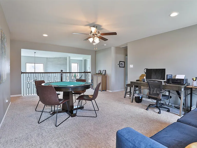 2810 Bluesage Bluff Dr — Photo 31