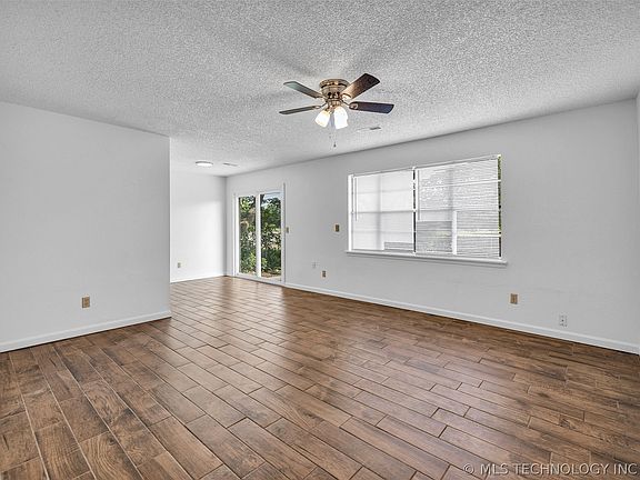 3rd image of 501 W 26th St S