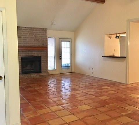 3rd image of 3114 Charter Ln