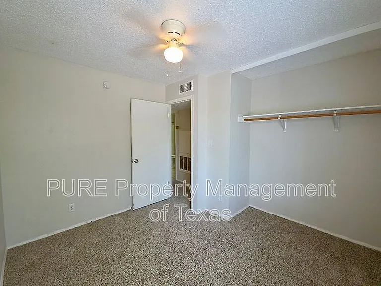 9611 Covey Ridge Ln — Photo 13