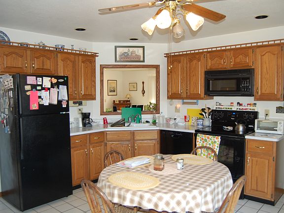 4th image of 2522 Duchess Dr