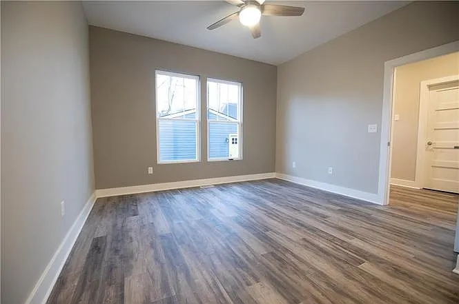 1709 Woodlawn Ave — Photo 17