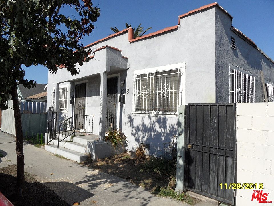 2nd image of 1251 E 43rd Pl