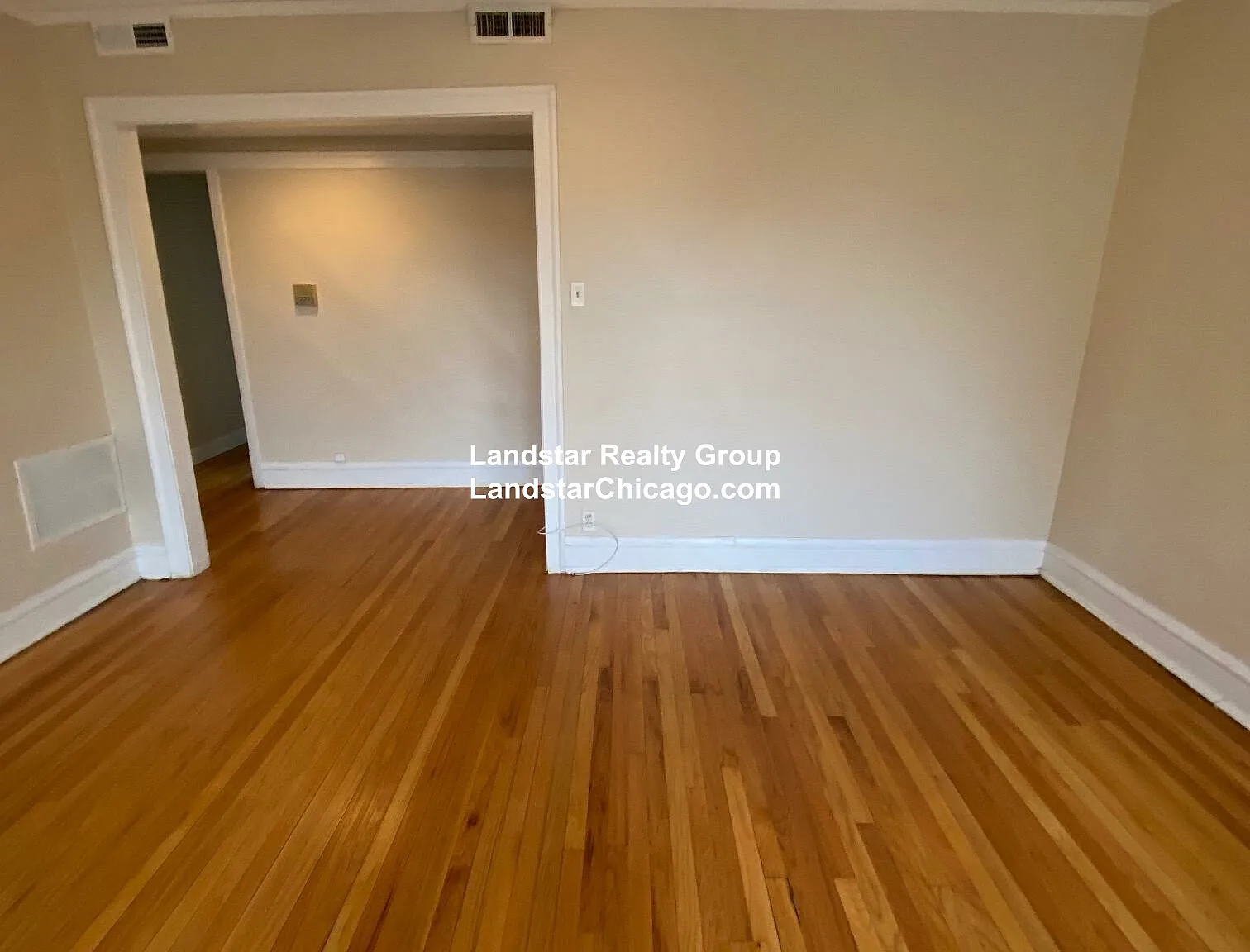 2 bed, 1.0 bath, $2,195 — Photo 2