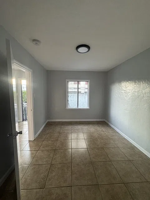 1 bed, 650 sqft, $1,950 — Photo 3