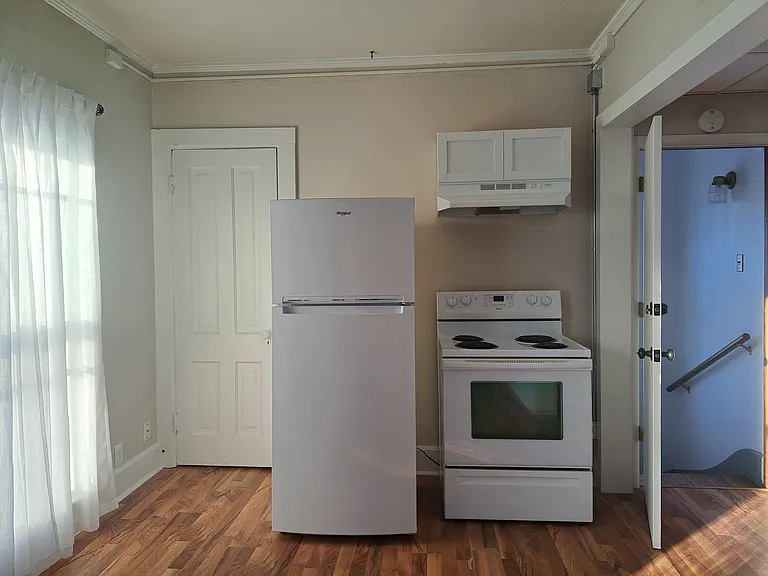 718 W Stephenson St #2 — Photo 11