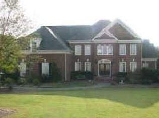6021 Crescent Knoll Dr, Raleigh, NC 27614