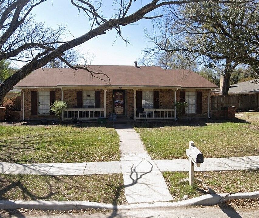 1st image of 825 Pinoak Dr