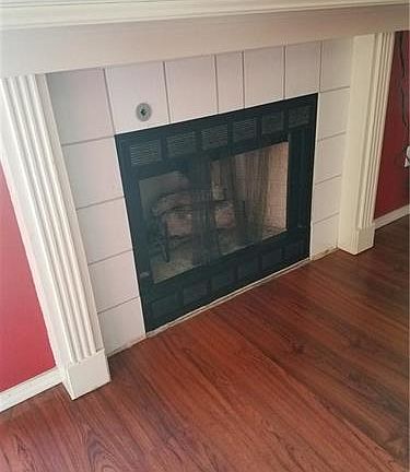 3rd image of 903 E Olrich St