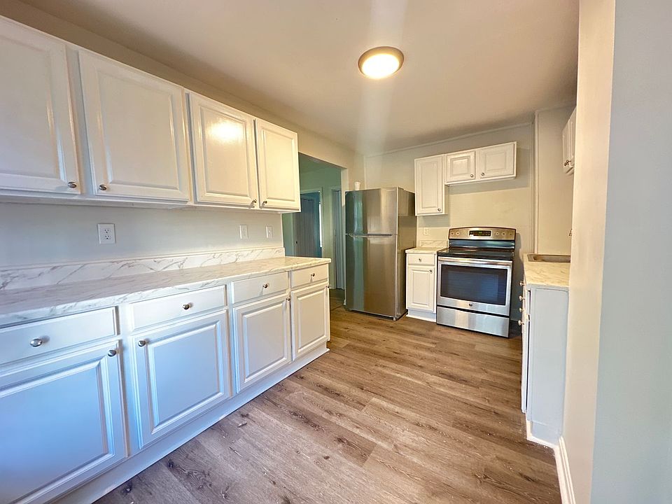 1517 Fletcher St 1517 Fletcher St Nashua NH Zillow