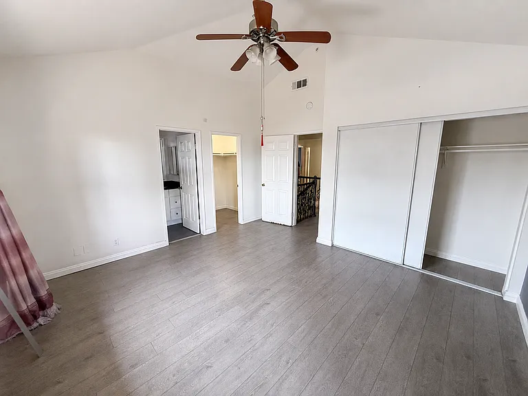 2500 Potrero Ave — Photo 6