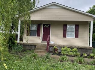 303 15th Ave W, Springfield, TN 37172