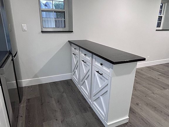 4th image of 1911 Francois Rd #2