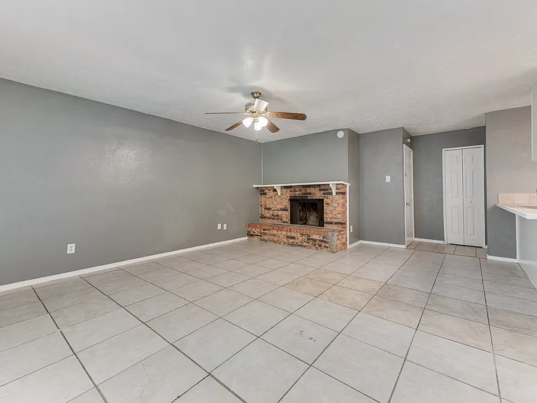 556 Cumberland Dr — Photo 7