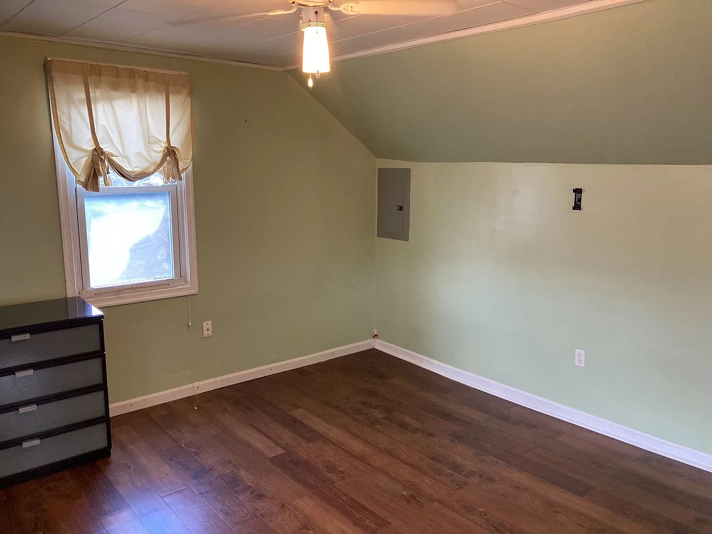 Charming Top-Floor Studio in Historic Havre de Grace — Photo 4