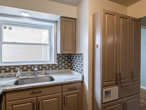 4th image of 5220 Oakton St APT 208