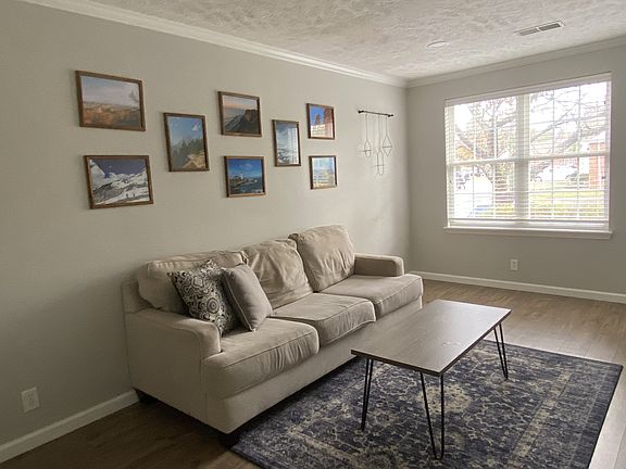 5th image of 2120 Lebanon Pike APT 109