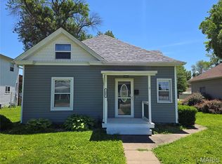 208 E Elm St, Gillespie, IL 62033