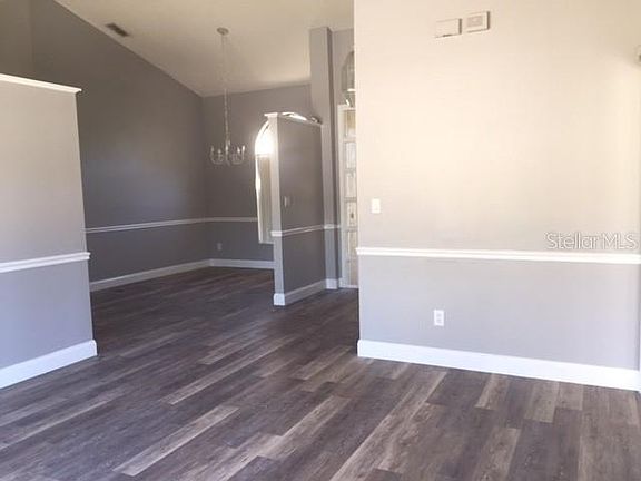 5th image of 1008 S Magee Creek Ct