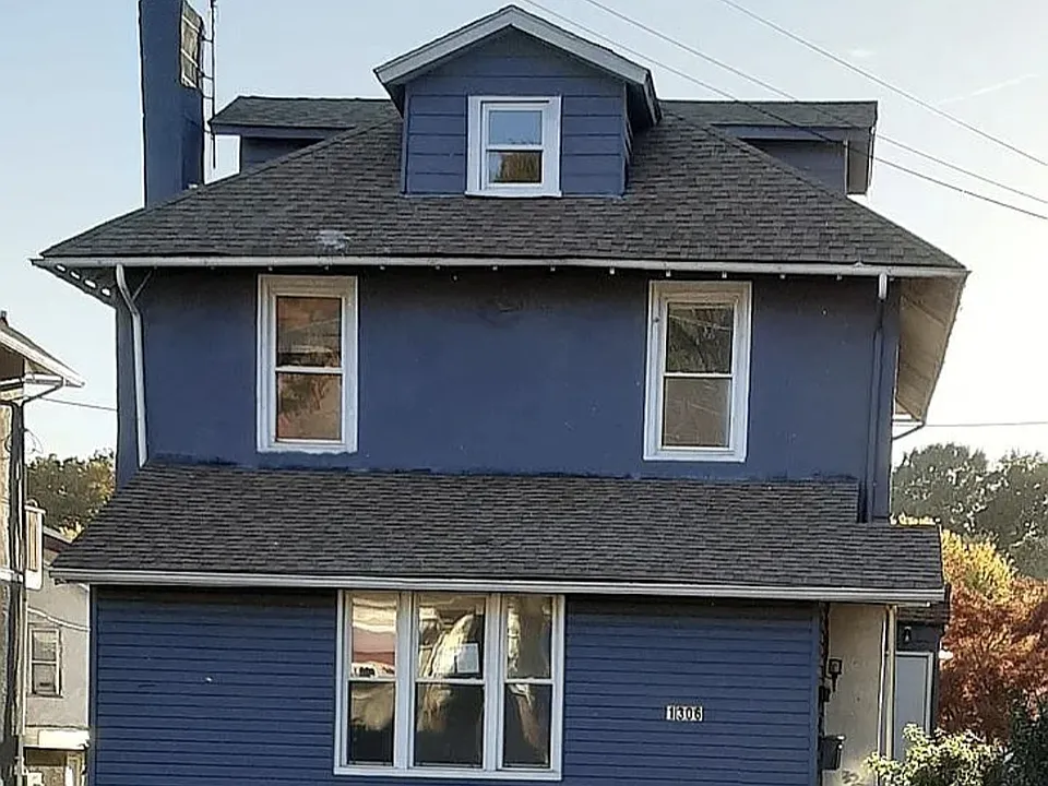 1306 Main St #1
