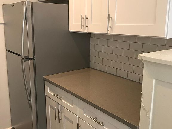4th image of 5515 S Blackstone Ave #307