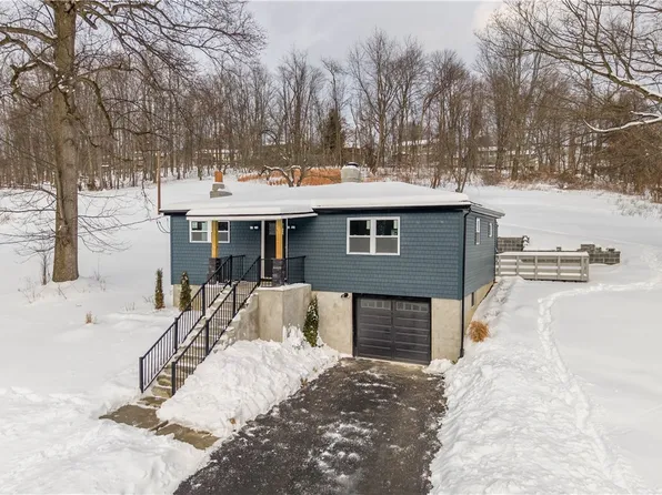 933 Boyce Rd, Bridgeville, PA 15017