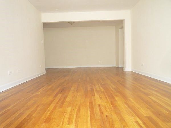 1st image of 3205 Emmons Ave APT 6D