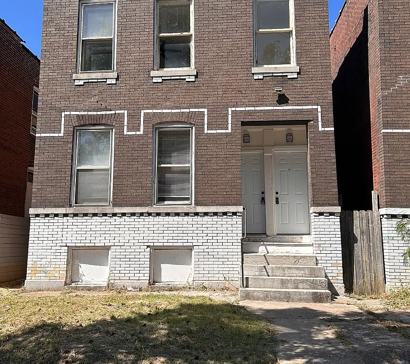 3715 Pennsylvania Ave #2F