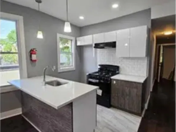 816 S 17th St Floor 1, Newark, NJ 07108