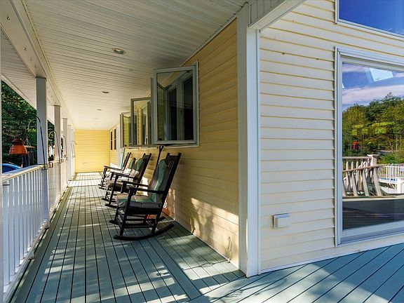 4th image of 36 Monomonac Rd W