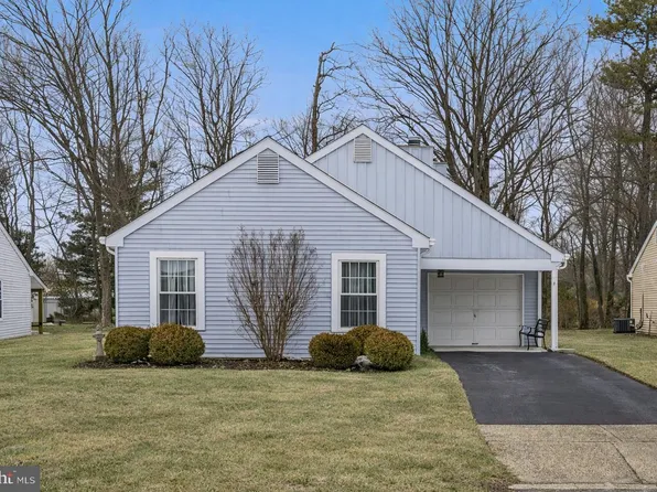 77 Sheffield Pl, Southampton, NJ 08088