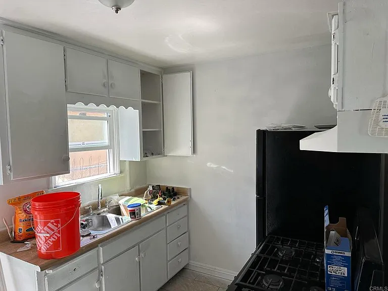 3811 Birch St — Photo 5